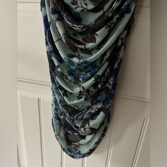 Lulu's NWT Floral Ruched Mock Neck Midi Dress - Picture 3 of 9